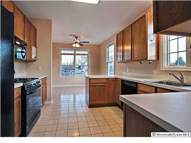 Building Photo - 45 Londonberry Dr