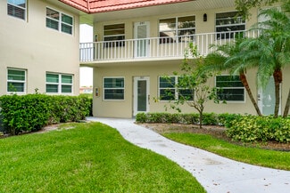 Building Photo - 8 Vista Palm Ln