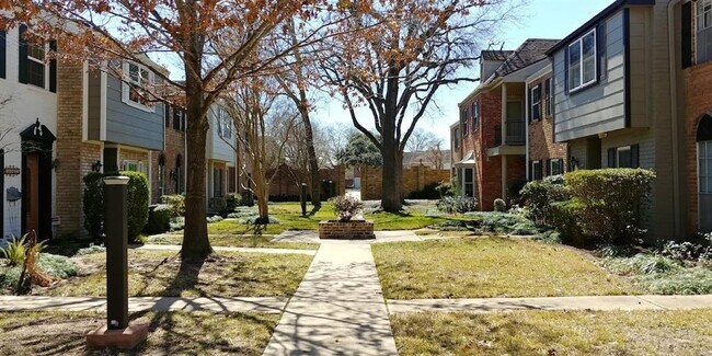 Building Photo - 14429 Still Meadow Dr
