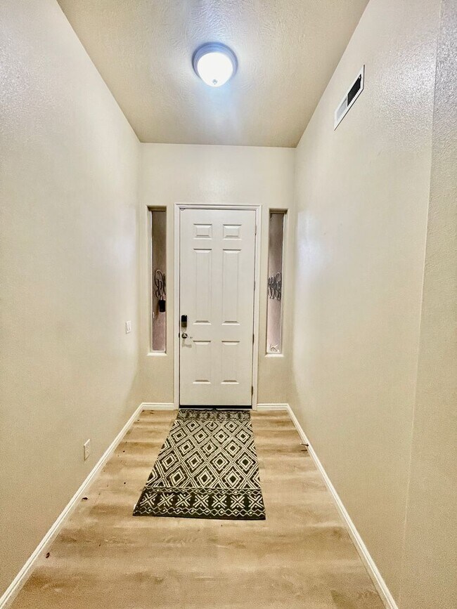 Foto del edificio - Lovely Pet-Friendly 4-BR Home in Ivins