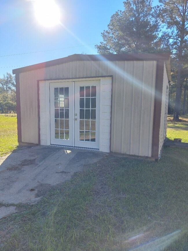 Building Photo - Spacious Home for Rent