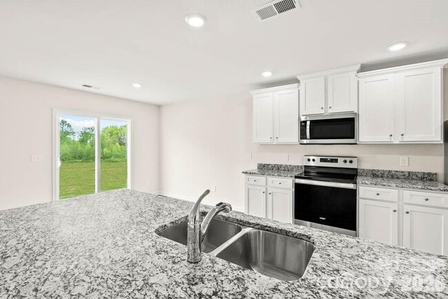 Building Photo - 1305 Nia Rd