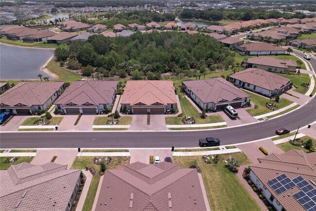 Building Photo - 5327 Rushmere Ct