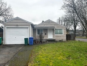 Building Photo - 6546 SE 88th Ave