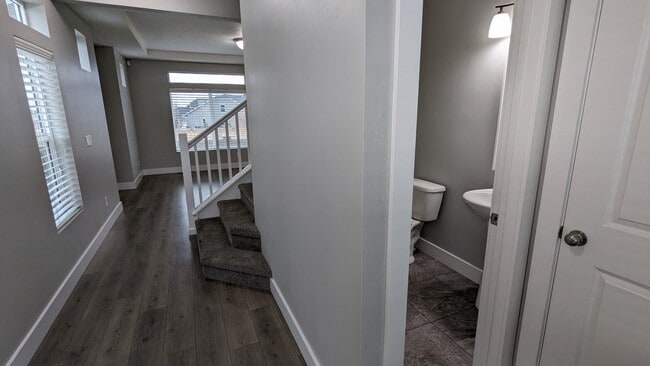 Building Photo - 45 Delgada Ln