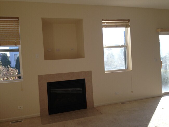 Building Photo - 6509 Blue Sky Ln