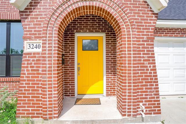 Building Photo - 3240 Sandage Ave