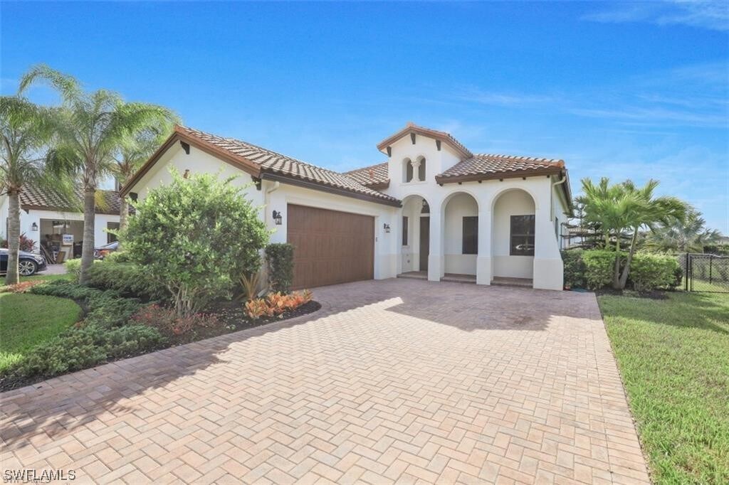 Foto principal - 5107 Roma St
