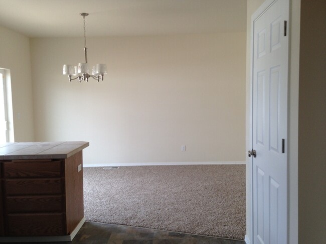 Building Photo - Like New 4 Bedroom home in Eatonville