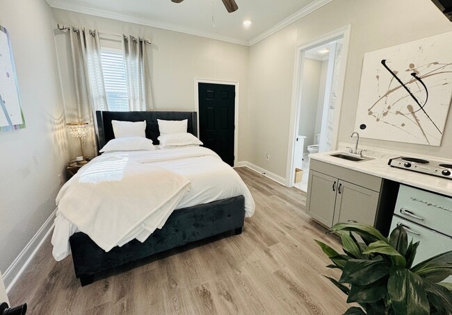 Foto del edificio - 2323 Leonidas St