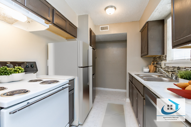 Foto del edificio - 4282 Millbranch Rd