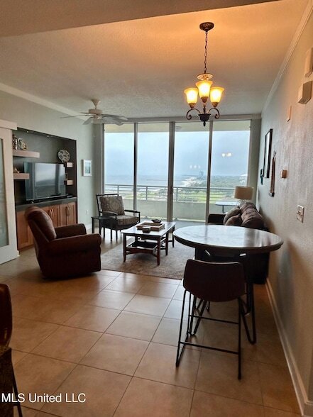 Building Photo - 2060 Beach Blvd