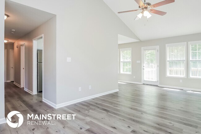 Building Photo - 1433 Smokey Mountain Dr