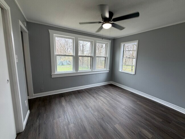 Foto del edificio - 220 E Morgan St