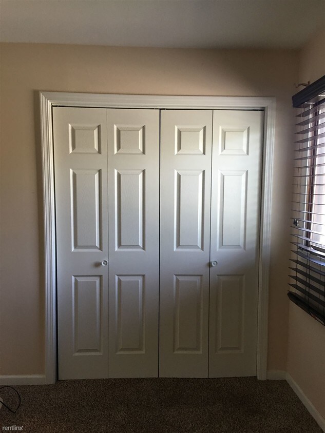 Foto principal - 6102 Delaware St