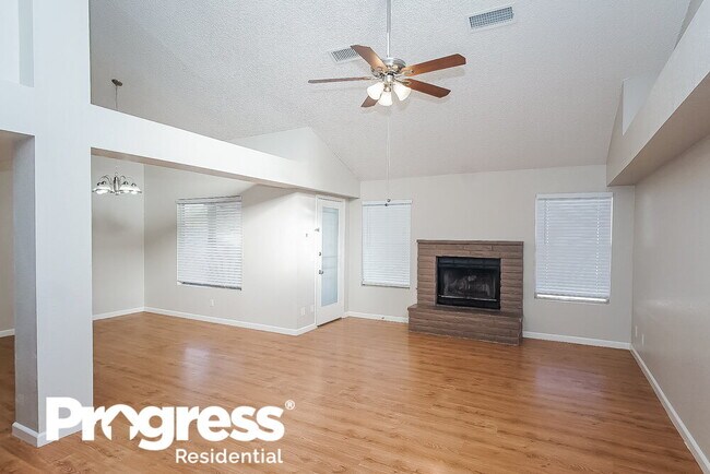 Foto del edificio - 827 Schooner Dr