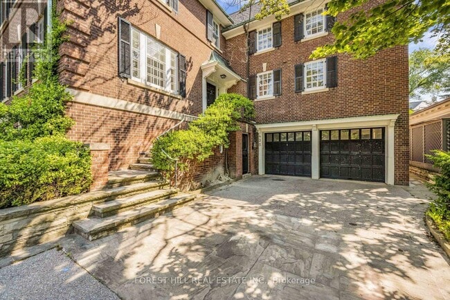 Building Photo - 435 Russell Hill Rd