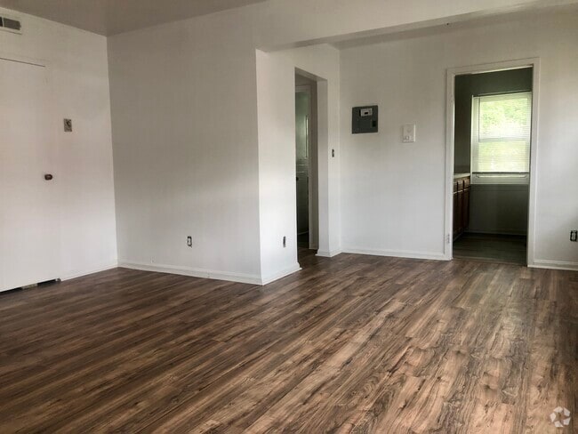 Building Photo - Villa View Apartments