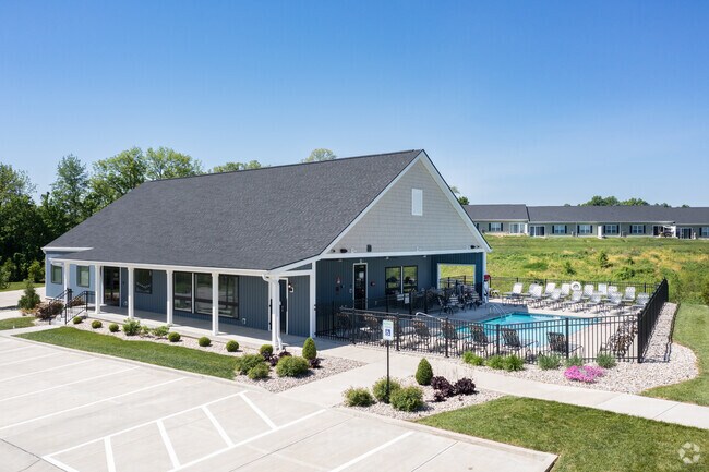 Casa club - The Villages of Florence and Weaver Mill