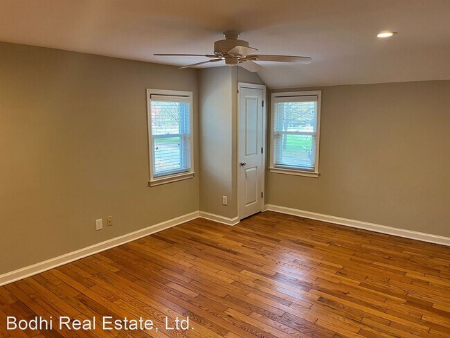 Building Photo - 3 br, 2 bath House - Updated 3 bedroom/ 2 ...