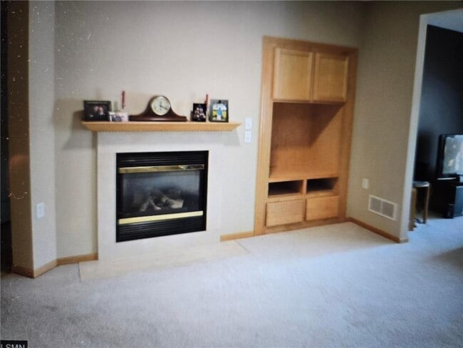 Foto del edificio - 7445 Timber Crest Dr S