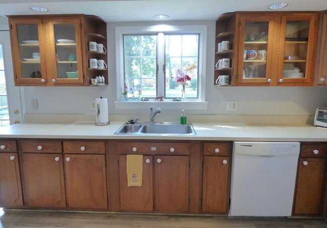 Foto del edificio - 17370 Darden Rd