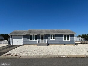Building Photo - 156 Rodman Dr