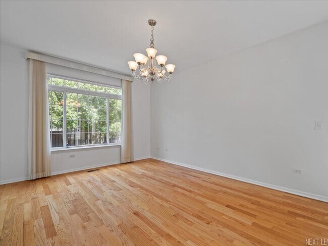 Foto del edificio - 1619 Windward Ct