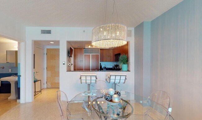 Building Photo - 1500 Ocean Dr