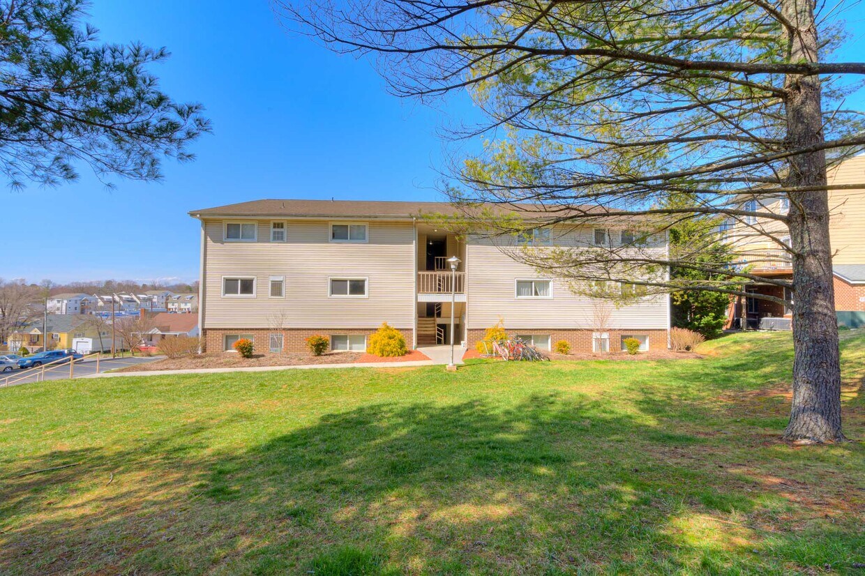 McDonald Street Apartments Apartments 300 McDonald St Blacksburg, VA
