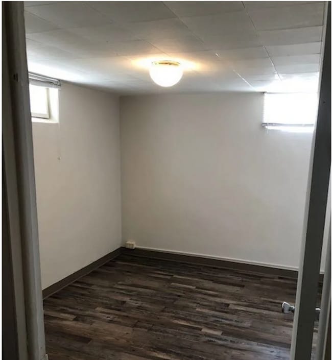 Interior Photo - 605 W University Ave