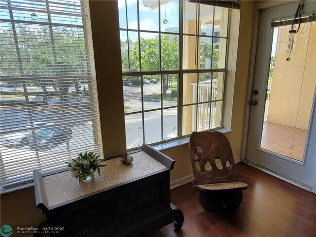 Foto del edificio - 6283 La Costa Dr