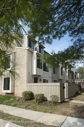 Building Photo - 4 br, 2.5 bath House - 9271 Chadburn Place