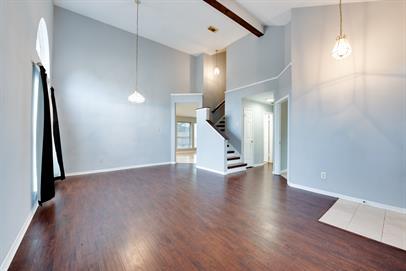 Foto del edificio - 703 Copper Creek Dr