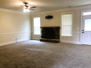 Building Photo - 3076 Parkridge Dr
