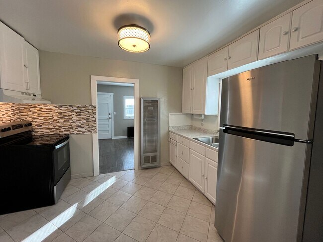 Foto del edificio - Cozy 1 Bedroom 1 Bathroom House In The NW!
