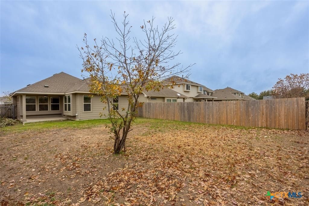 Foto del edificio - 615 Stampede Rd
