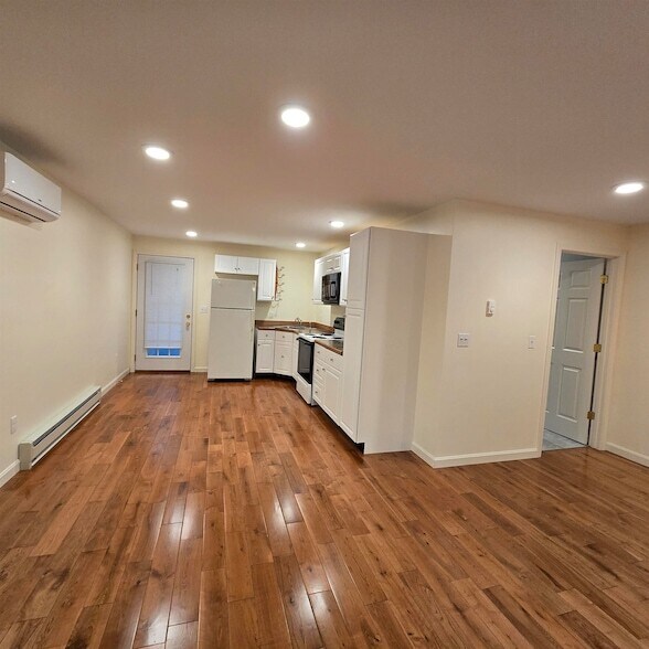 Foto del edificio - 55 Glen Hill Rd
