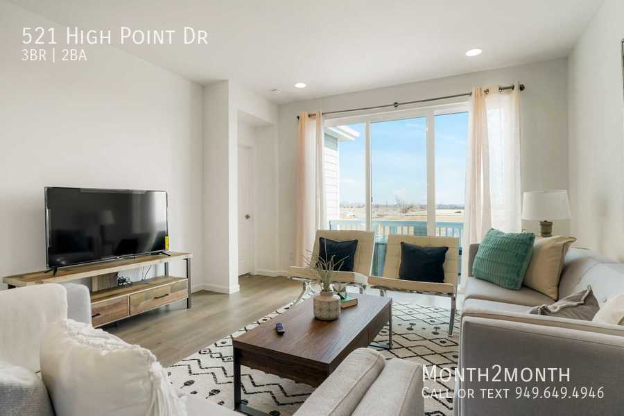 Primary Photo - Elegance on High Point Dr