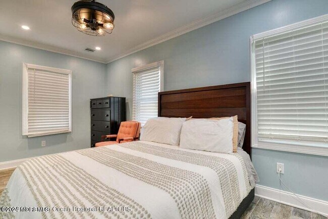 Foto del edificio - 37 Pitman Ave