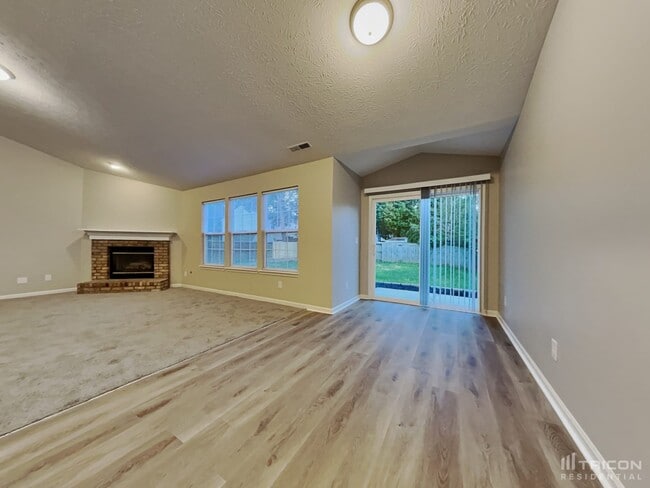 Building Photo - 7733 Wood Stream Dr