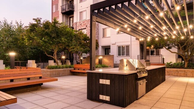 Foto del edificio - 1202 N 10th Pl