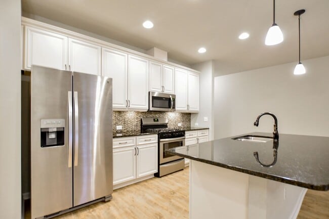 Building Photo - 1062 NW 134th Dr