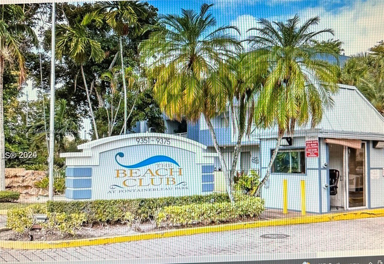 Foto principal - 9355 Fontainebleau Blvd