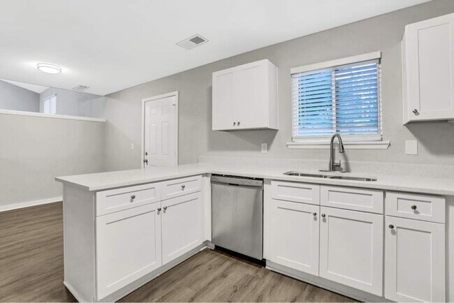 Foto del edificio - 2867 Gresham Rd S E