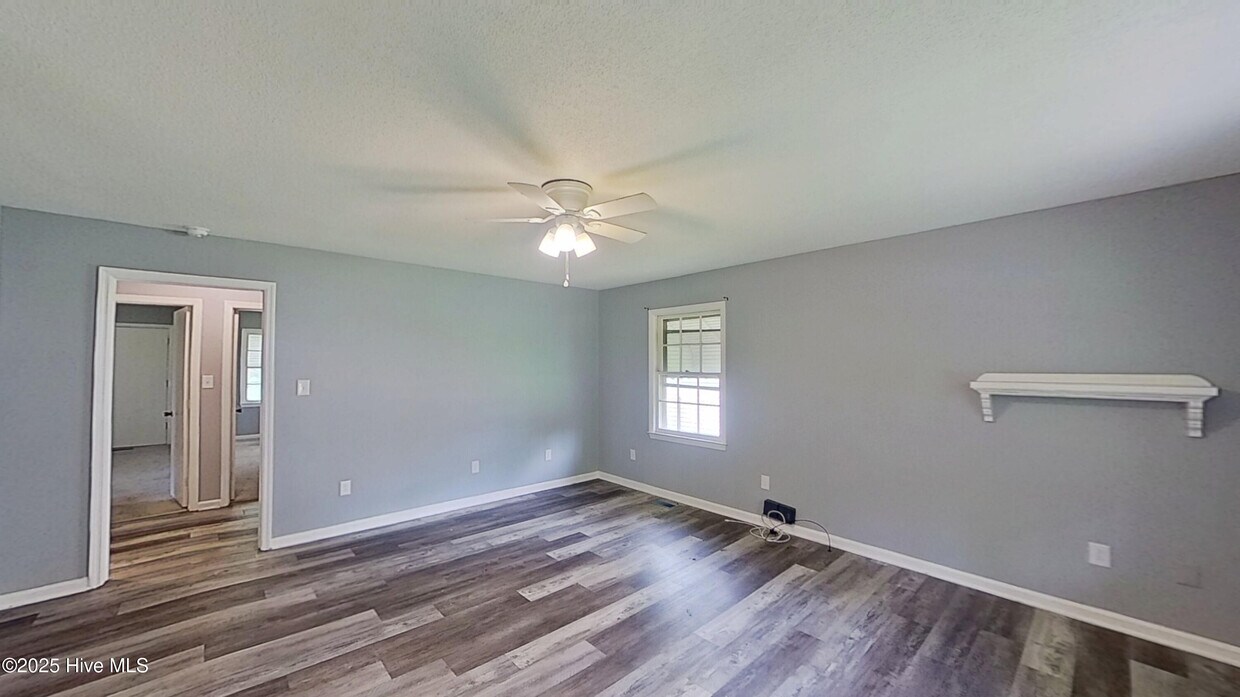 Foto principal - 1329 Hazel Ave