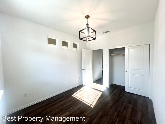 Building Photo - 4 br, 3 bath House - 229 Goose Creek Ave