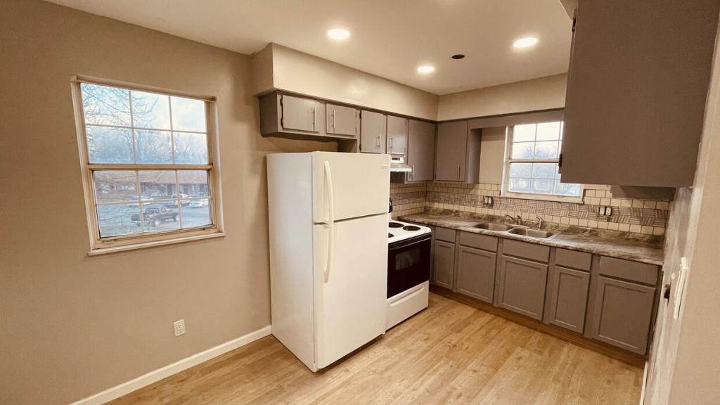 Foto del edificio - 1440 Villa Ct