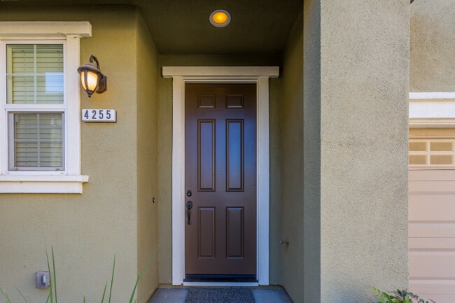 Foto del edificio - 4255 Wagner Ct