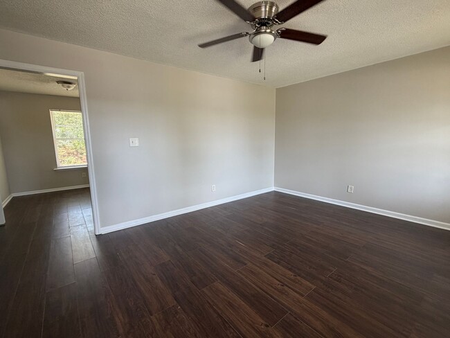Building Photo - 3626 Pebble Creek Dr